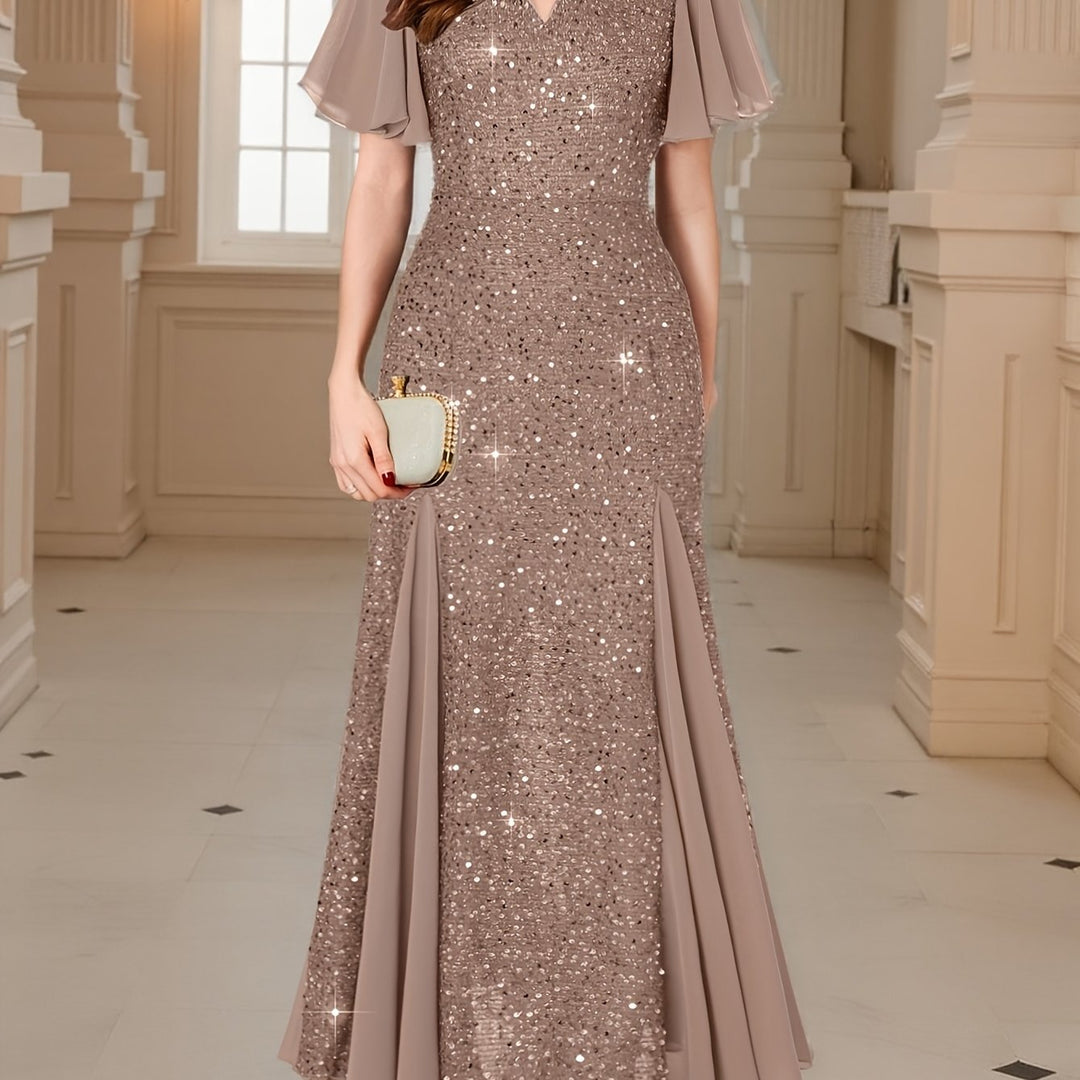 Tineke | Timeless Evening Dress for the Holidays