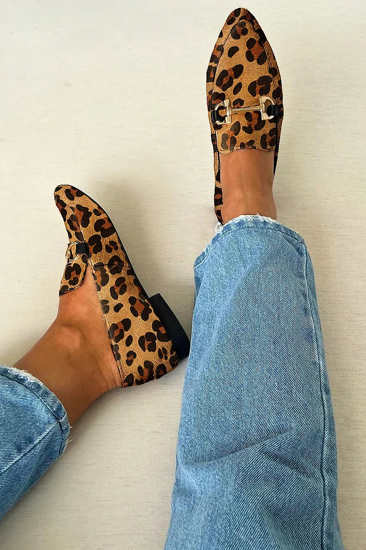 Gia - Elegant Leopard Print Loafers