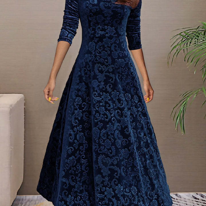 Carine | Elegant Velvet Dress for the Holidays