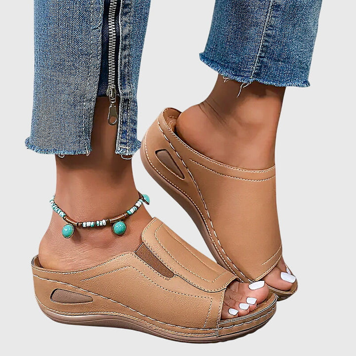 Julia | Orthopaedic Sandals