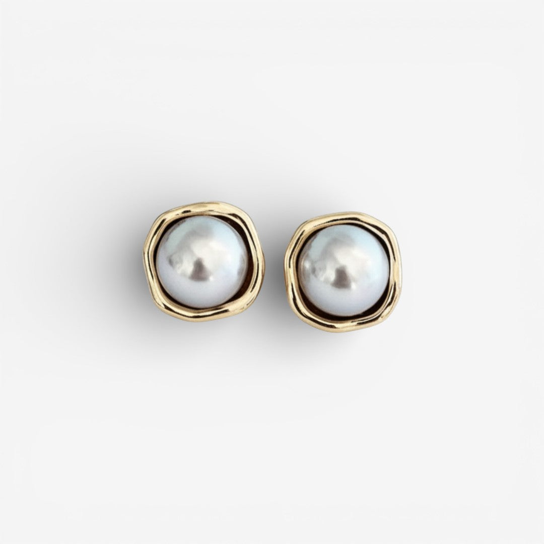 Elegant Black Pearl Earrings