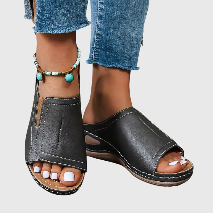 Julia | Orthopaedic Sandals
