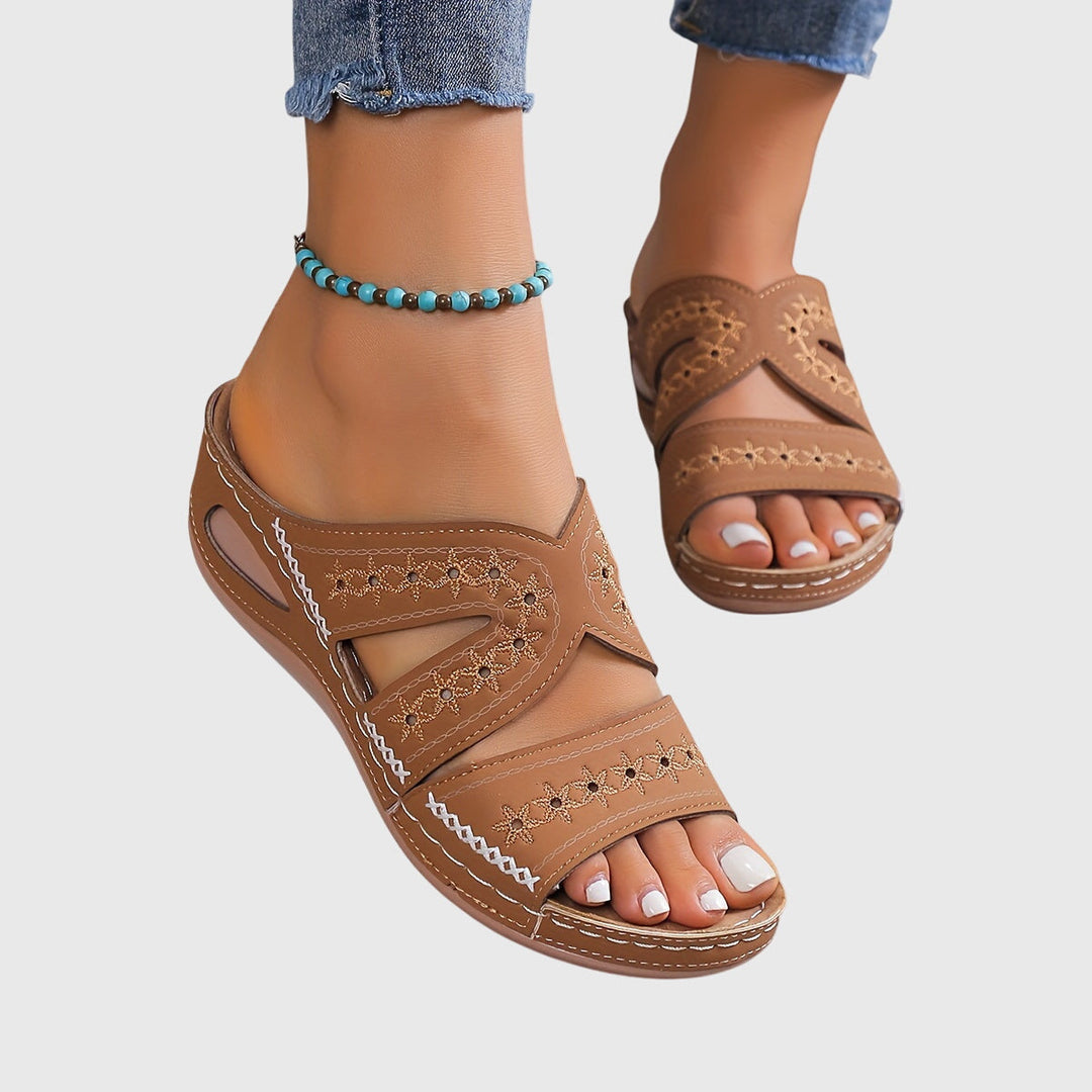 Lightweight Orthopaedic Sandals Noëlle