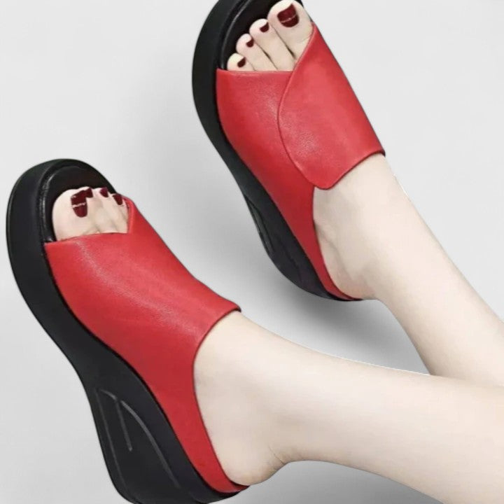 Wieteke | Orthopaedic Sandals with Elevated Heel