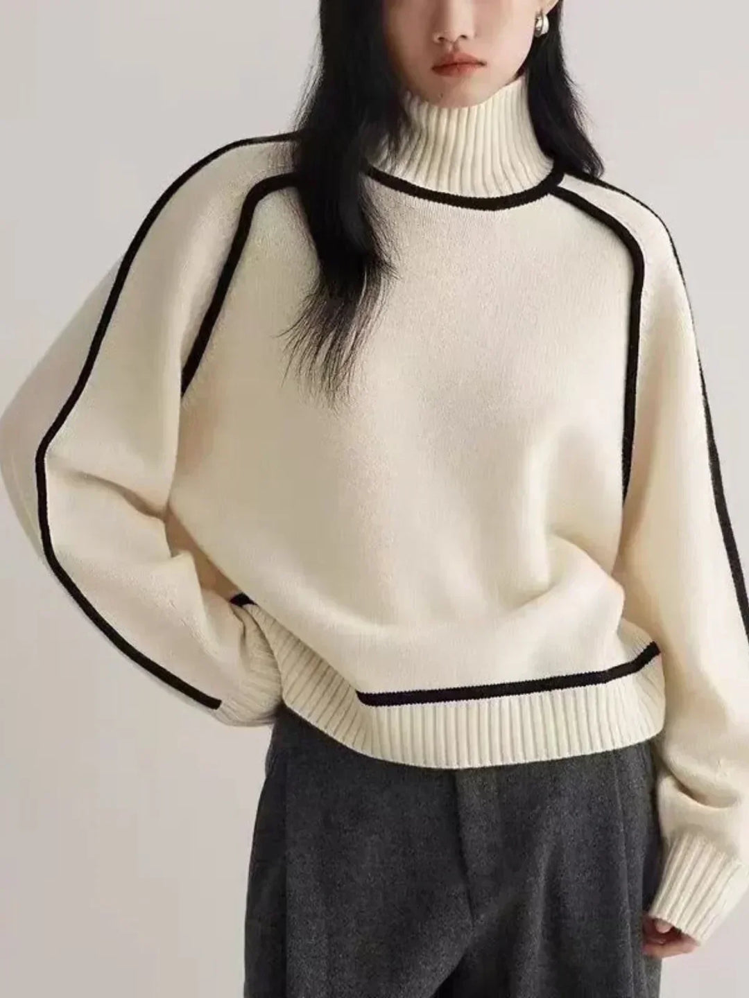 Carine | Elegant jumper with a high collar