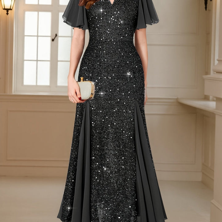 Tineke | Timeless Evening Dress for the Holidays
