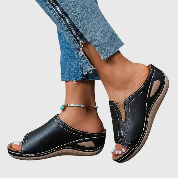 Julia | Orthopaedic Sandals