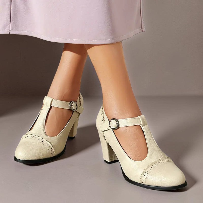 ELINE | PERFORATED HEELS WITH STRAP