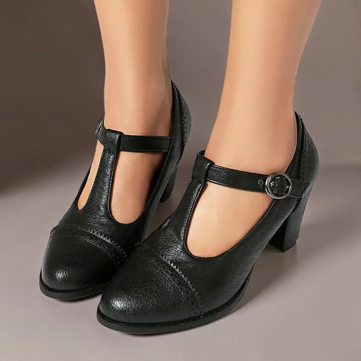 ELINE | PERFORATED HEELS WITH STRAP