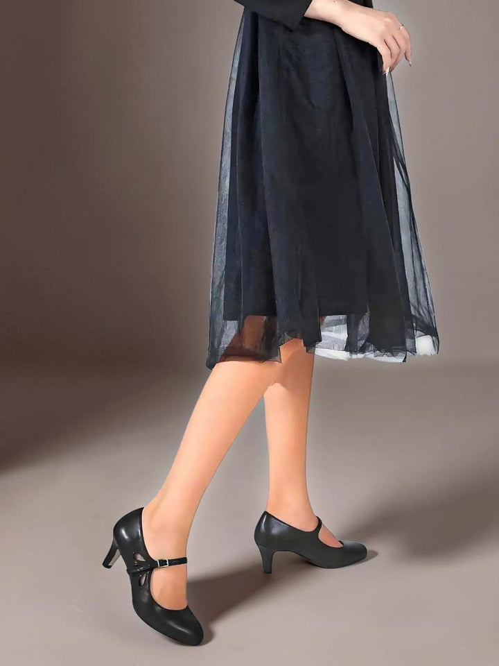 DELACROIX | Black Closed-Toe Pumps Sylvie