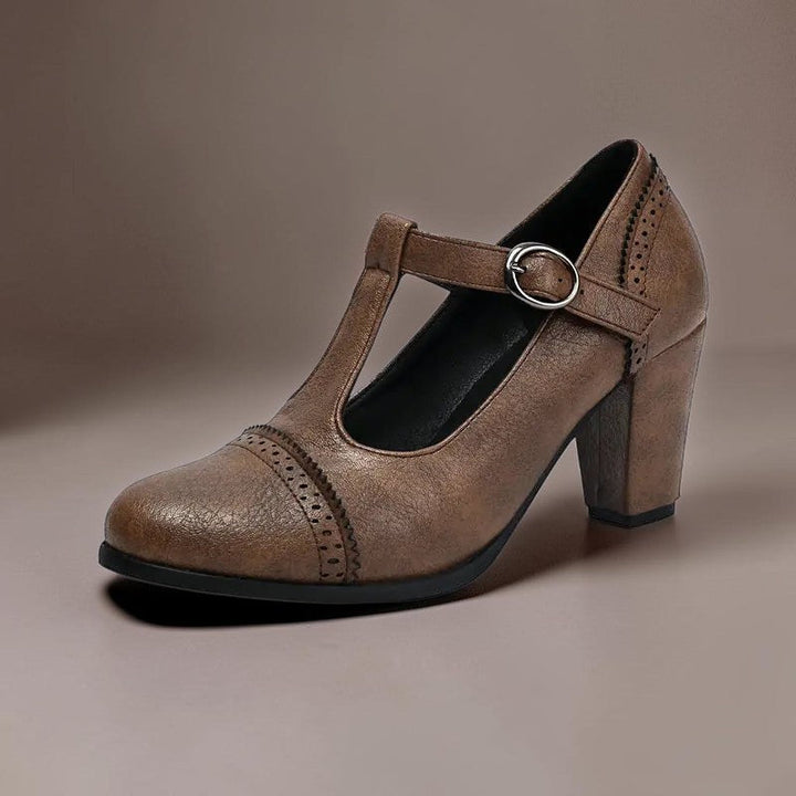 ELINE | PERFORATED HEELS WITH STRAP