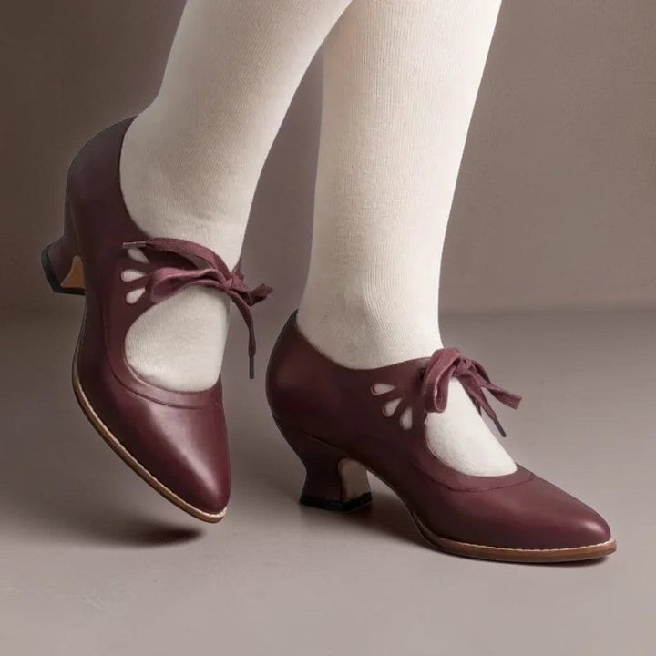 VERA | HEELS WITH LACE-UP CLOSURE